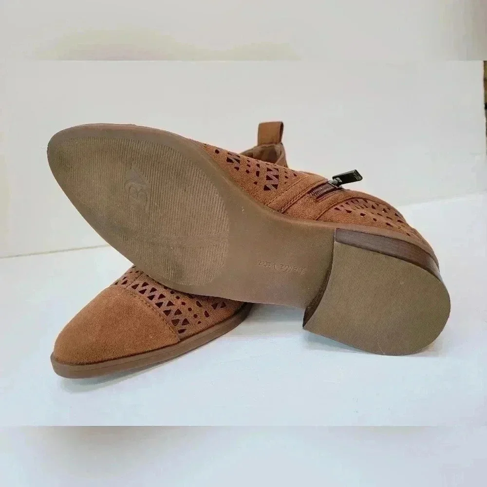 Bella Vita Women's Chop Out Leather Zip  Booties Size 7.5 - Picture 4 of 4